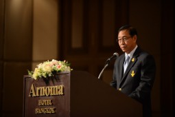 ฯพณฯ พลอากาศเอก ชลิตพุกผาสุข