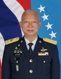 พลอากาศเอก ณรงค์ อินทชาติ