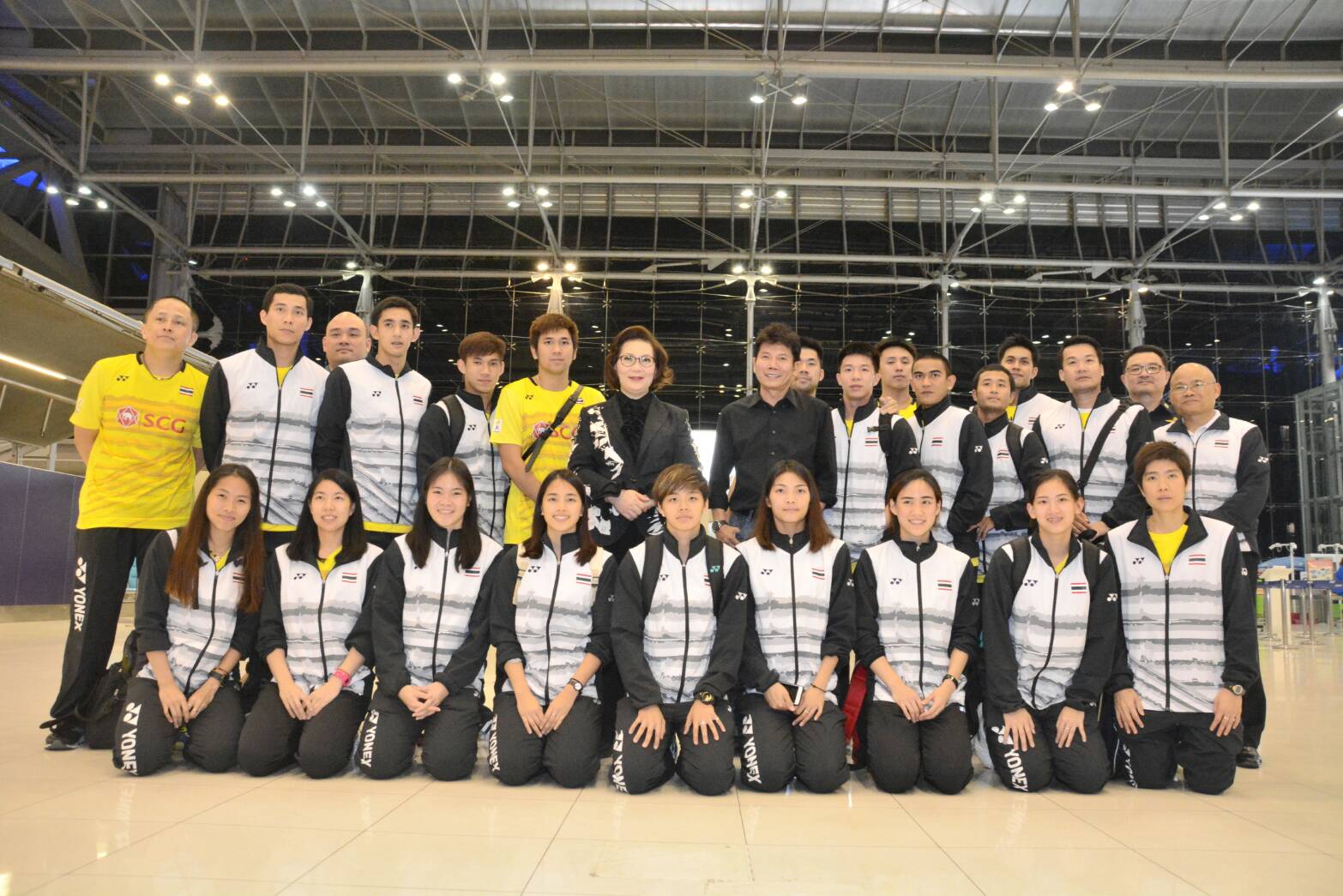ทัพนักกีฬาแบดมินตันทีมชาติไทยชุด ทัพนักกีฬาแบดมินตันทีมชาติไทยชุด