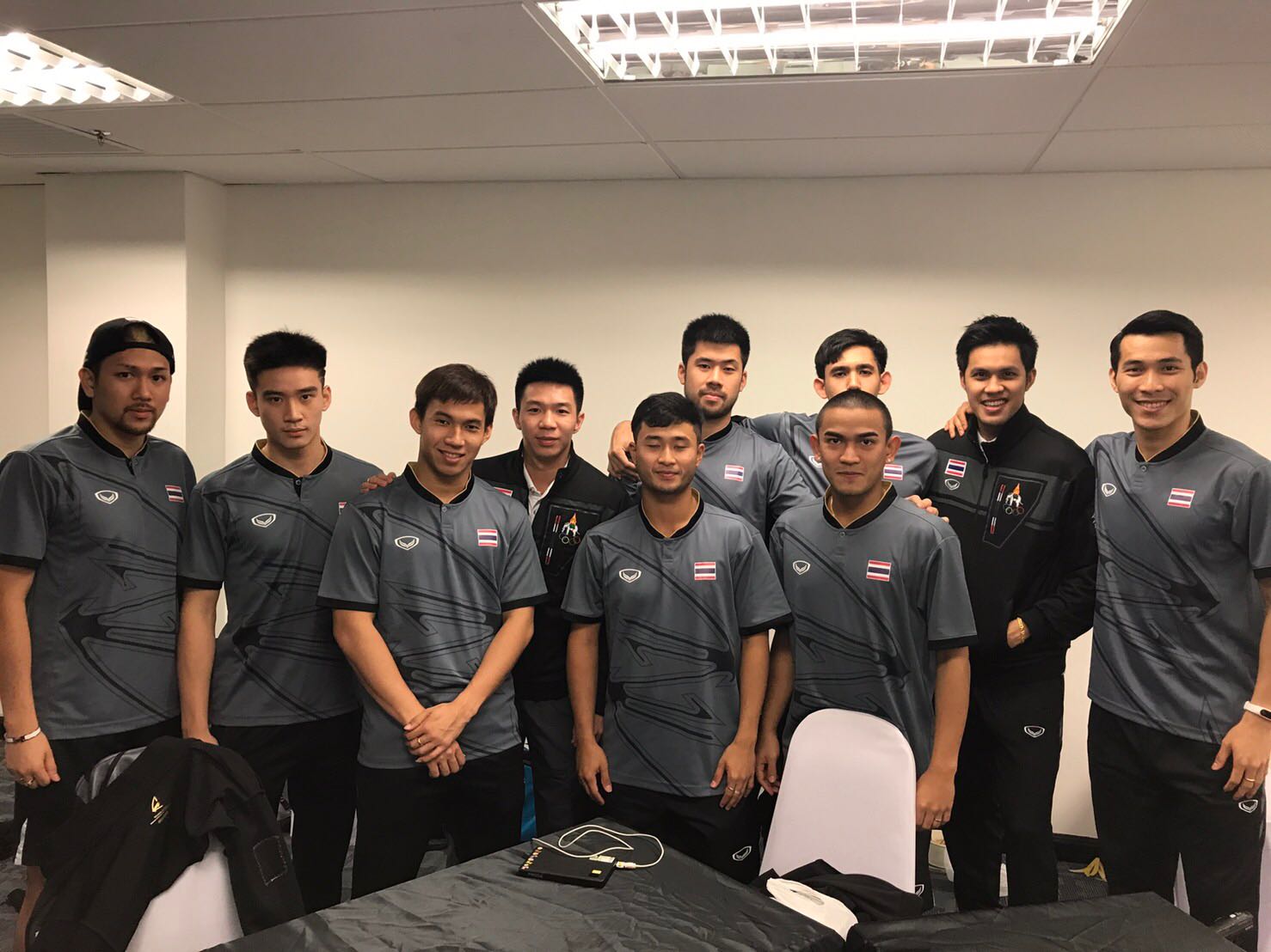 แบดมินตันทีมชาย ไทย แพ้ อินโดนีเซีย 1:3 คู่ ในซีเกมส์ 2017 รอบรองชนะเลิศ แบดมินตันทีมชาย ไทย แพ้ อินโดนีเซีย 1:3 คู่ ในซีเกมส์ 2017 รอบรองชนะเลิศ