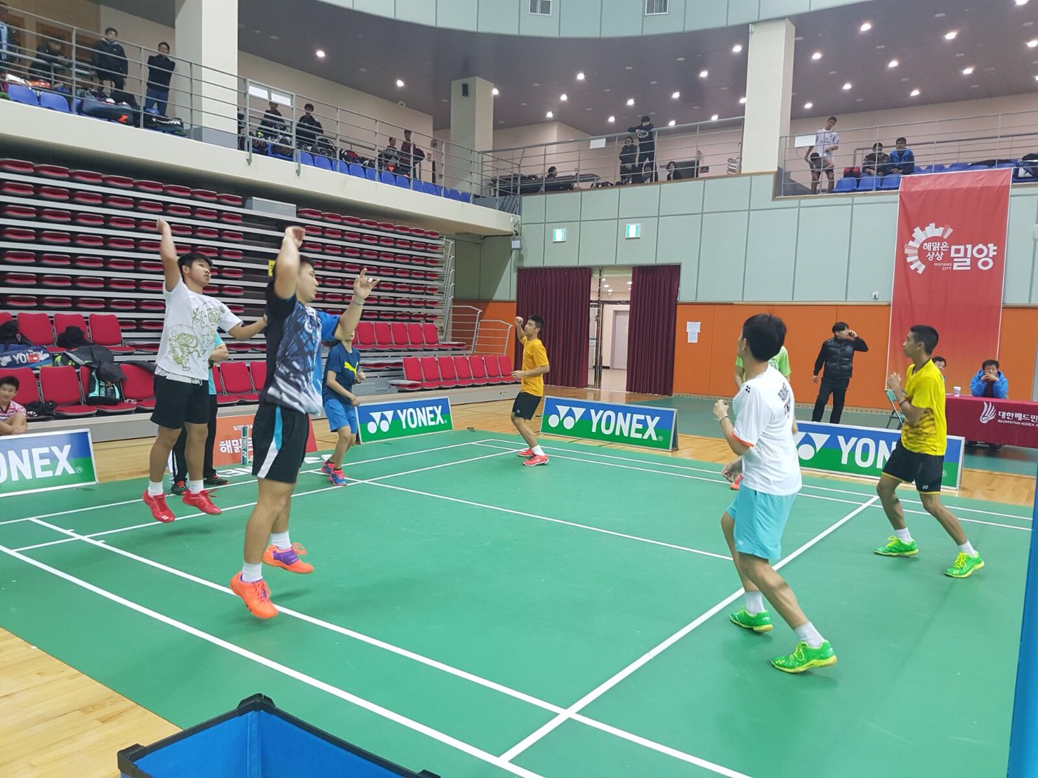 การแข่งขันแบดมินตัน YONEX Korea Junior Badminton Championships 2017 รอบรองชนะเลิศ การแข่งขันแบดมินตัน YONEX Korea Junior Badminton Championships 2017 รอบรองชนะเลิศ