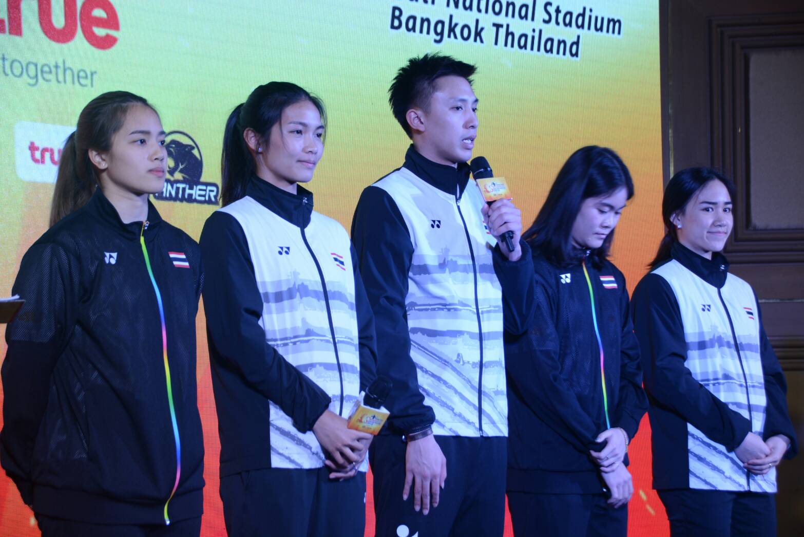 คลอดสายขนไก่ไทยแลนด์ มาสเตอร์ส 2018  