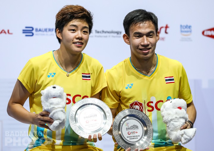 คุณหญิงปัทมา ชื่นชม “บาส-ปอป้อ” คว้าแชมป์แรกของปีนี้ได้ ในรายการสิงคโปร์โอเพ่น 500 เป็นของขวัญวันครอบครัวให้คนไทย คุณหญิงปัทมา ชื่นชม “บาส-ปอป้อ” คว้าแชมป์แรกของปีนี้ได้ ในรายการสิงคโปร์โอเพ่น 500 เป็นของขวัญวันครอบครัวให้คนไทย