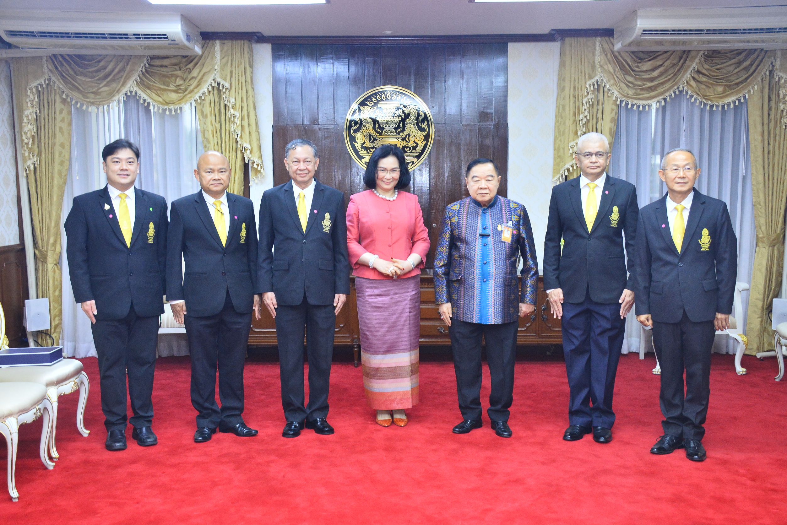 พล.อ.ประวิตร ประธานโอลิมปิกฯ แสดงความยินดีสมาคมแบดมินตันจัดแข่งระดับนานาชาติสร้างประวัติศาสตร์ประเทศแรกของโลก ภายใต้โควิด-19