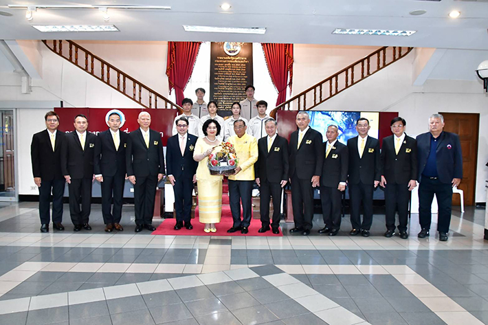 คุณหญิงปัทมา ร่วมยินดีกับ รัฐมนตรีท่องเที่ยวและกีฬาหลังเข้ารับตำแหน่งใหม่ คุณหญิงปัทมา ร่วมยินดีกับ รัฐมนตรีท่องเที่ยวและกีฬาหลังเข้ารับตำแหน่งใหม่
