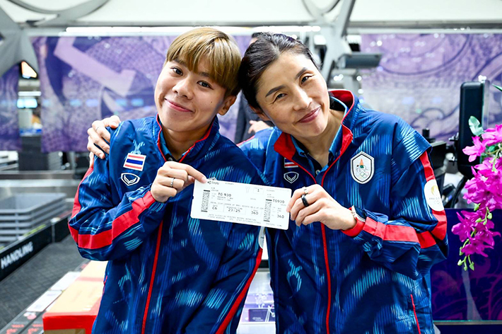 แบดมินตันไทยชุดแรกมุ่งหน้าสู่ปารีสเตรียมทำศึกโอลิมปิก 2024 แบดมินตันไทยชุดแรกมุ่งหน้าสู่ปารีสเตรียมทำศึกโอลิมปิก 2024
