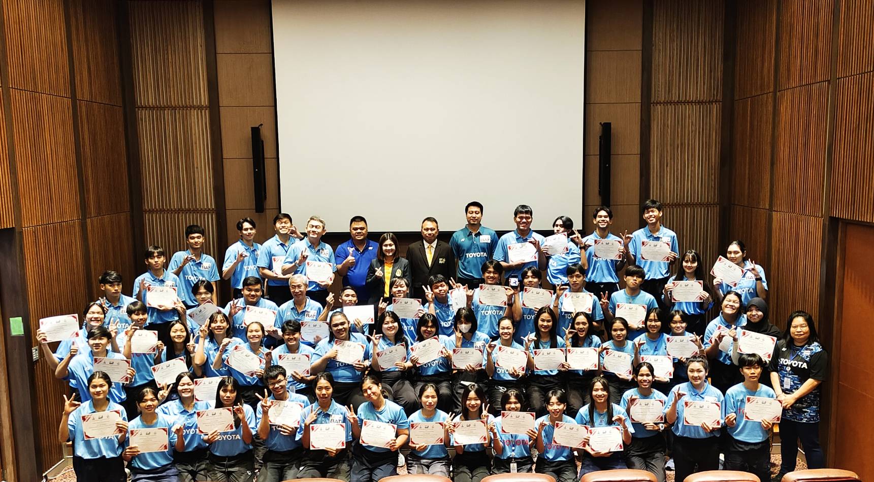 ประกาศรายชื่อผู้ผ่านการทดสอบความรู้ผู้ตัดสินกีฬาแบดมินตัน ระดัน National Accredited ประจำปี 25667 ประกาศรายชื่อผู้ผ่านการทดสอบความรู้ผู้ตัดสินกีฬาแบดมินตัน ระดัน National Accredited ประจำปี 25667