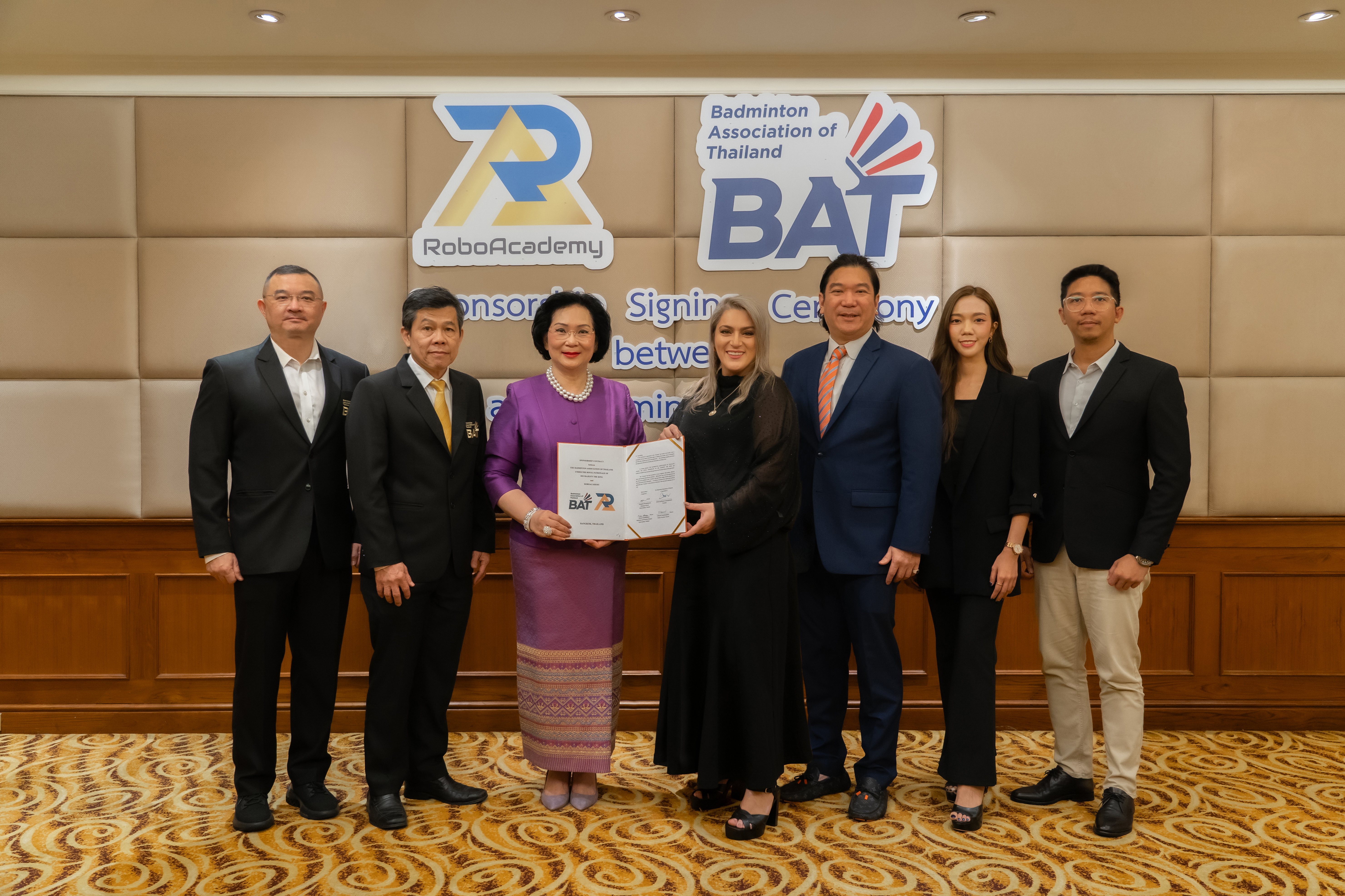 โรโบอะคาเดมี สถาบันด้านการลงทุน ประกาศเป็นผู้สนับสนุนสมาคมกีฬาเเบดมินตันไทย โรโบอะคาเดมี สถาบันด้านการลงทุน ประกาศเป็นผู้สนับสนุนสมาคมกีฬาเเบดมินตันไทย