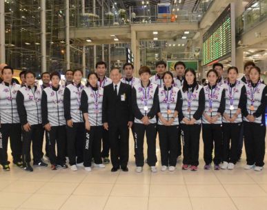 ทัพนักแบดมินตันชุดประวัติศาสตร์ "สุธีรมาน คัพ 2017" เดินทางกลับไทย เตรียมลงแข่ง "เอสซีจี ไทยแลนด์ โอเพ่น"