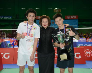 "กันตภณ"ล้มแชมป์เก่าผงาดชายเดี่ยวปิดขนไก่ SCG ออลไทยแลนด์ 2017  "น้องหมิว"ย้ำแค้นซิวเดี่ยวสมัย 2,"ทรัพย์สิรี" ฮีโร่โกย 2 แชมป์หญิงคู่-คู่ผสม