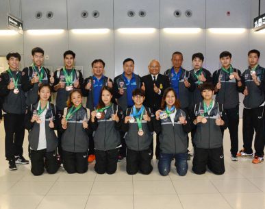 ต้อนรับนักกีฬาแบดมินตันที่ไปแข่งกีฬามหาวิทยาลัยโลก  “ไทเป2017”