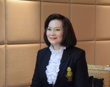 "ปัทมา" เชื่อพระบารมี "ในหลวง ร.9"  สร้างแรงบันดาลใจ "เมย์-วิว"  ฮึดผงาดแชมป์