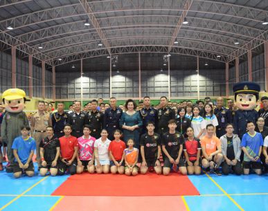 พิธีเปิดการแข่งขันแบดมินตันการกุศลนักเรียนเตรียมทหาร รุ่นที่ 26 ช่วยกิจกรรมสาธารณกุศลให้ทหาร 3 จว.ชายแดนใต้