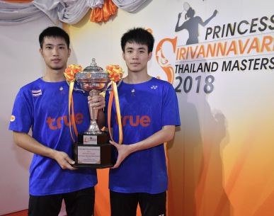"ติณณ์-กิตติศักดิ์ "ตบผงาดแชมป์ชายคู่ขนไก่ปริ้นเซส