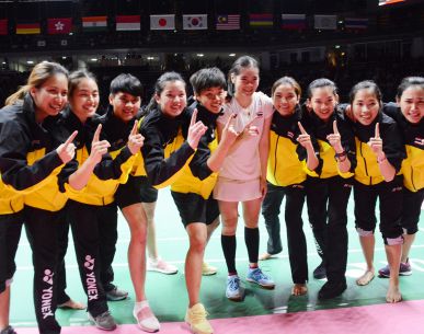 สาวไทยสร้างประวัติศาสตร์ตบเฉือนจีน 3-2 คู่ ผ่านเข้าลุ้นแชมป์อูเบอร์คัพในรอบ 61 ปี ชนเต็ง 1