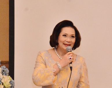 "คุณหญิงปัทมา" ชื่นชมคู่ "ปอป้อ-บาส" ชี้ขนไก่ไทยลุ้นลุย "เวิลด์ ทัวร์ ไฟนอล"