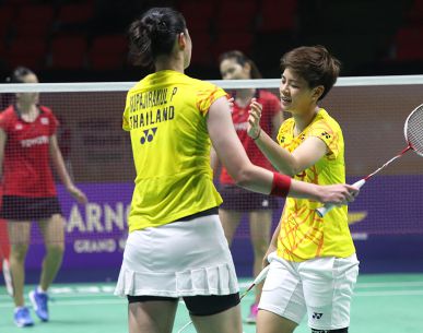 "ปอป้อ - เอิร์ท" ทะลุตัดสาวรัสเซียแบดฯไทยแลนด์มาสเตอร์ส์