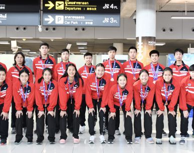 ทัพนักแบดเยาวชนไทยเดินทางกลับถึงไทยแล้ว หลังทำผลงาน 1 เหรียญทอง และ 3 เหรียญทองแดง