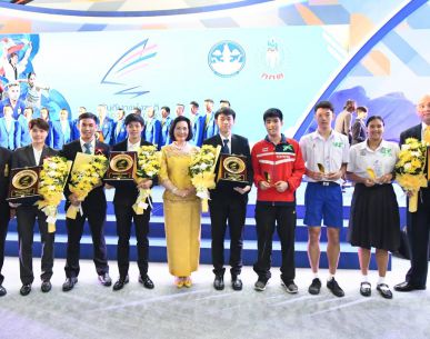 สมาคมกีฬาแบดมินตันฯ คว้า 5 รางวัล วันกีฬาแห่งชาติ