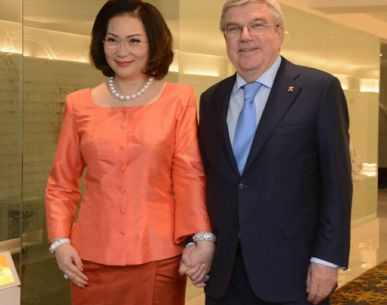 คุณหญิงปัทมา ชื่นชมผึ้งงานร่วมสร้างประวัติศาสตร์ขนไก่โลกในประเทศไทย ประธานไอโอซี พร้อมนำวิธีการจัดของไทยไปเป็นแนวทาง