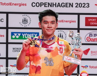 "วิว" กุลวุฒิ ตบมาราธอน ผงาดแชมป์โลกแบดมินตันชายเดี่ยวคนแรกของไทย