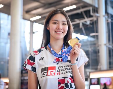 "พิงค์" พิชฌามลณ์ แชมป์เยาวชนโลกคนล่าสุด กลับถึงไทยแล้วอย่างอบอุ่น วางเป้าลุยศึกเวิลด์ทัวร์