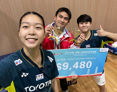 ดับเบิ้ลแชมป์! "เกน-จ๋อมแจ๋ม" แซงคว้าแชมป์ขนไก่ไชน่า มาสเตอร์ส 2024 