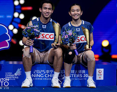 "บาส-เฟม" ตบคู่แชมป์โลกขาดลอย ผงาดแชมป์แบดมินตัน ไชน่า มาสเอตร์ส 